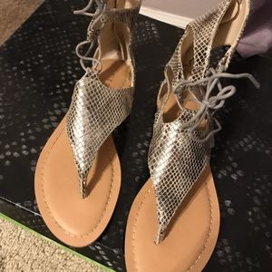 Ankle sandals